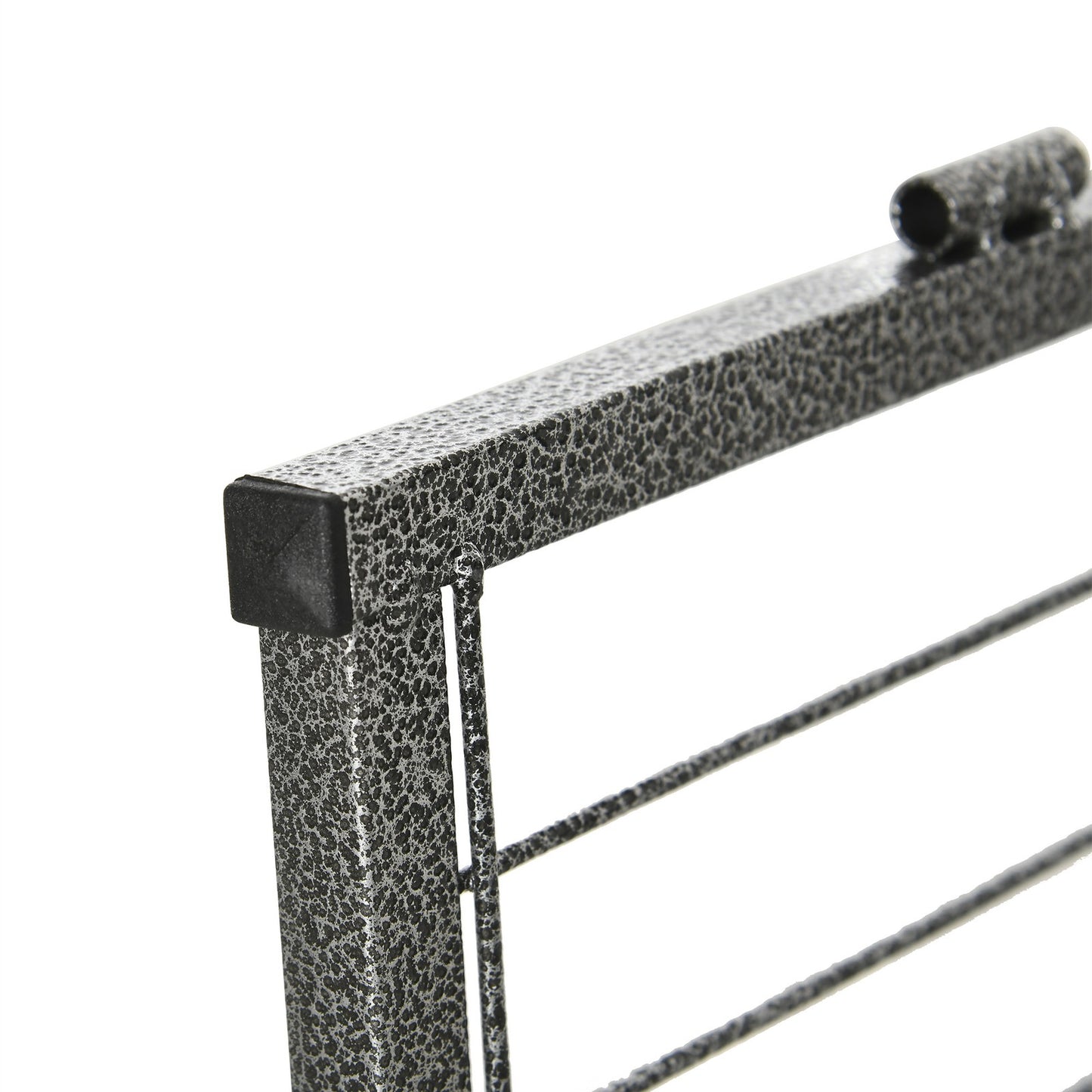 Steel pet enclosure - close-up of panel construction