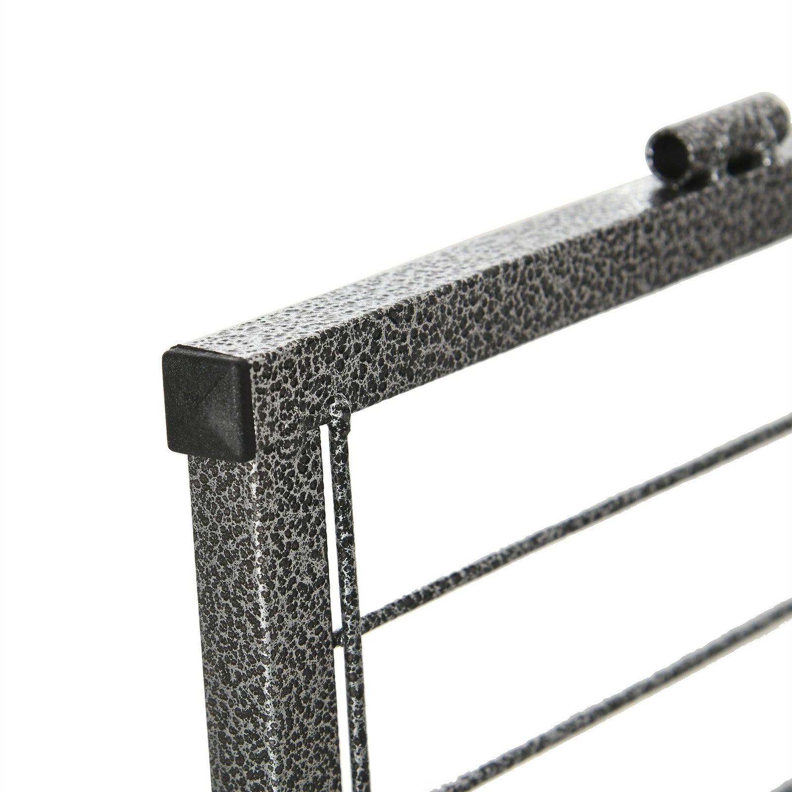 Steel pet enclosure - close-up of panel construction
